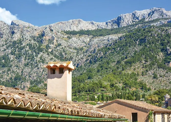 7 Bedroom Cozy Home In Soller